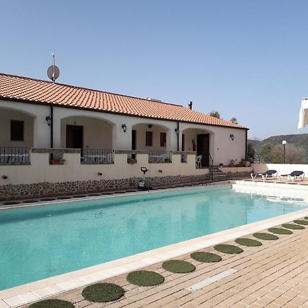 Hotel Valle Del Cedrino Гальтелли Экстерьер фото